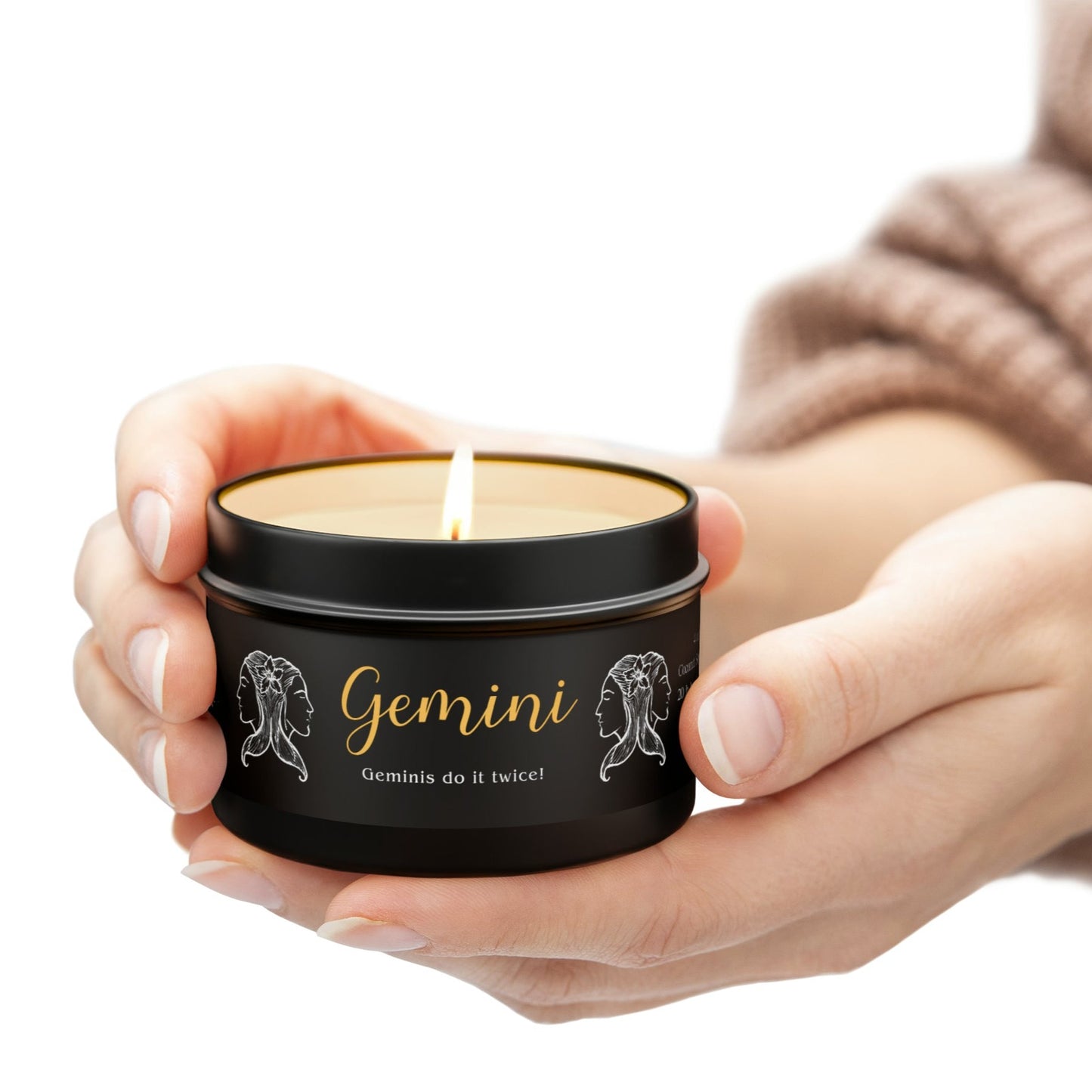 Playful Gemini candles, Versatile scent collection, Gemini-inspired home fragrance, Curious aromas, Dual-natured candle scents, Adaptable Gemini decor, Witty fragrance notes, Gemini Zodiac decor, Communicative home scents, Clever candle collection