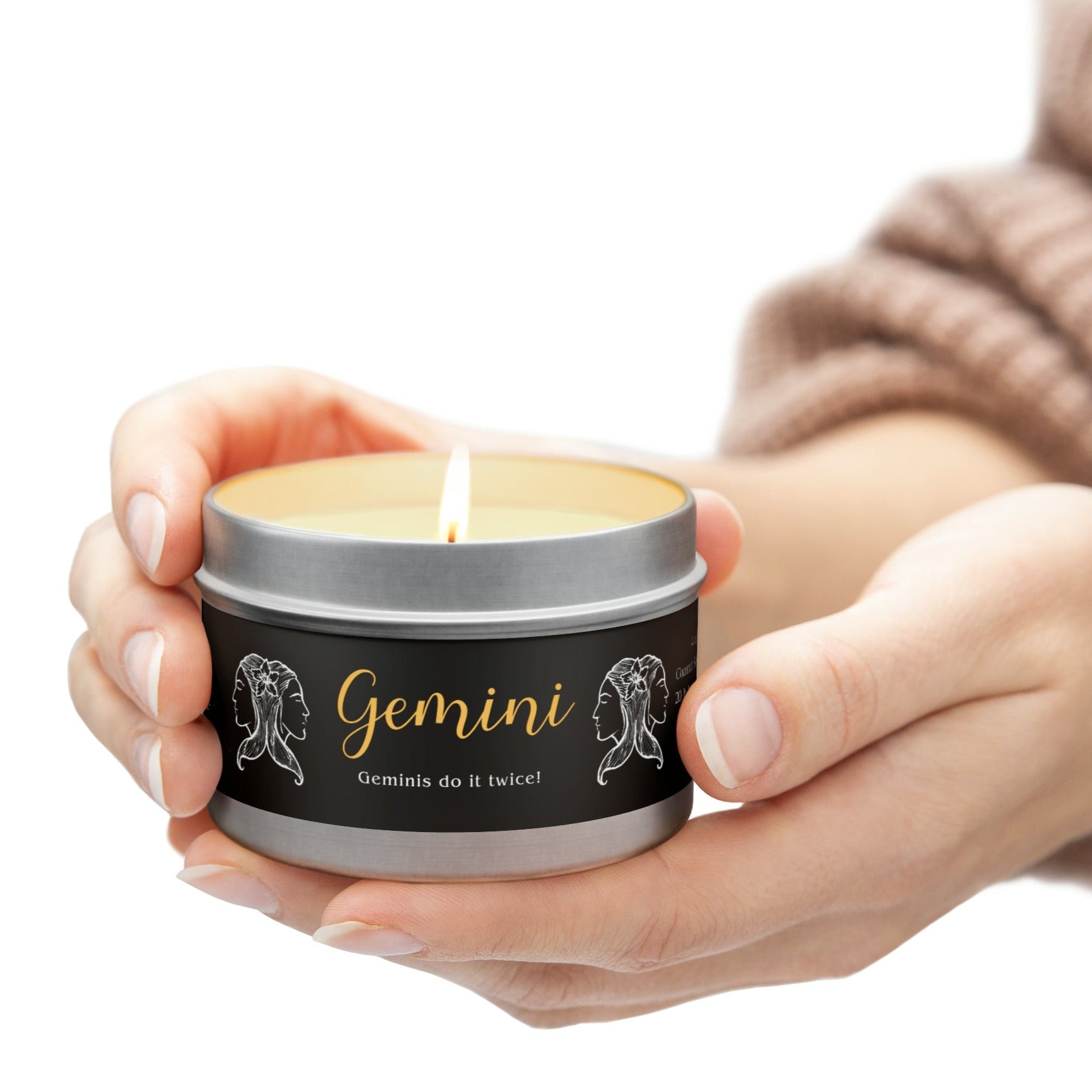 Playful Gemini candles, Versatile scent collection, Gemini-inspired home fragrance, Curious aromas, Dual-natured candle scents, Adaptable Gemini decor, Witty fragrance notes, Gemini Zodiac decor, Communicative home scents, Clever candle collection